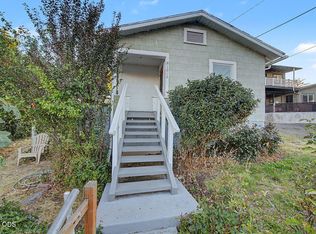 1012 N 8th St, Klamath Falls, OR 97601