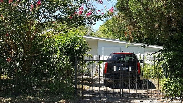 1st image of 126 Rock Valley Dr
