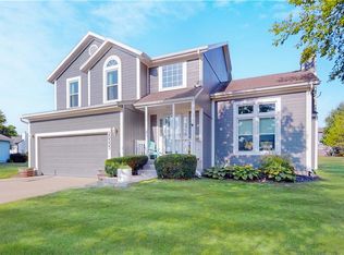 20355 Willow Ct, Spring Hill, KS 66083