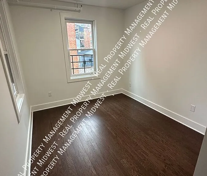 100 E McMicken Ave #3B — Photo 4