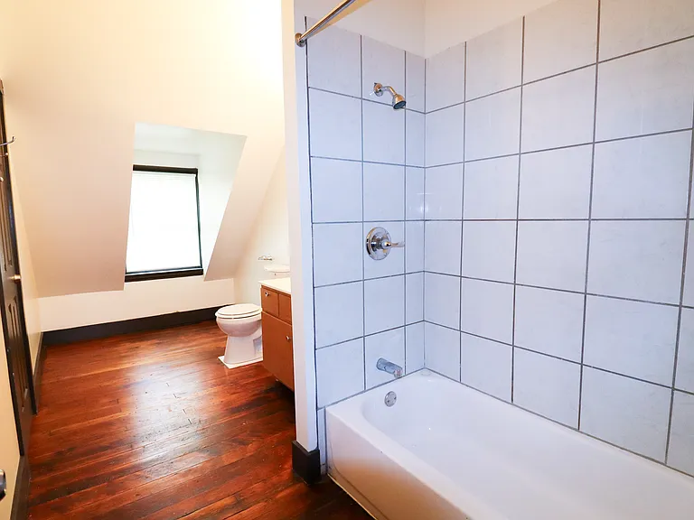 2632 Eden Avenue — Photo 10