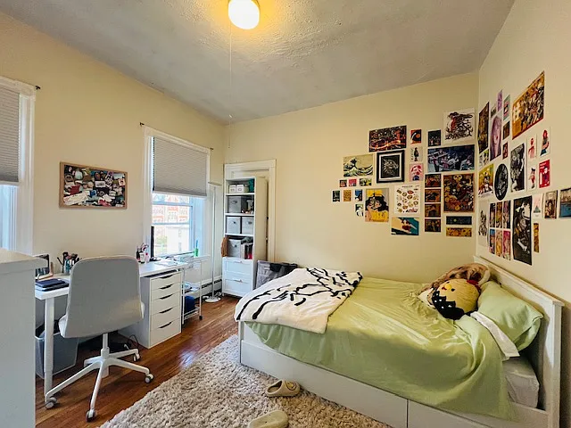 137 Saint Alphonsus St #3