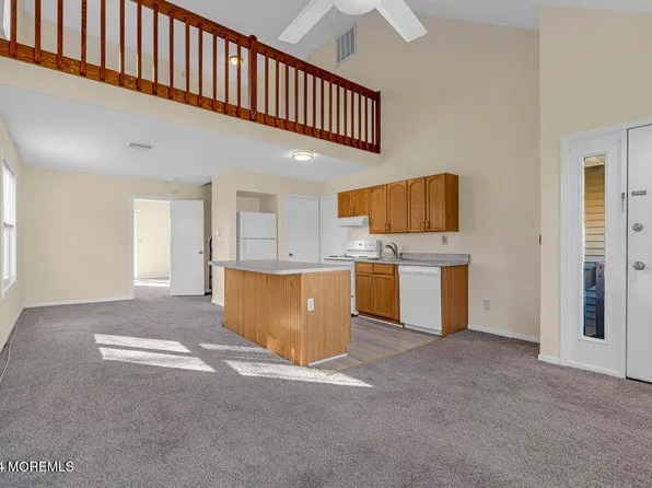 290 N Main St, Waretown, NJ