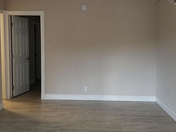 5th image of 1300 SE 1st St APT 07
