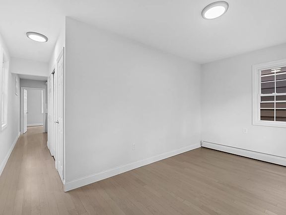 5th image of 3253 Barkley Ave #D