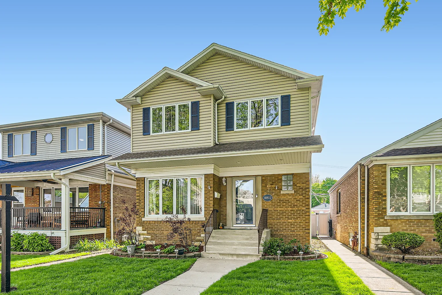 10812 S Drake Ave photo 1