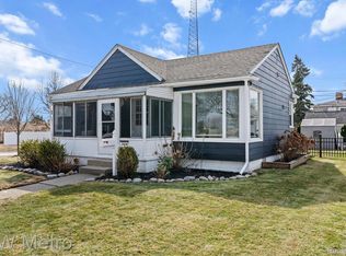 2436 Barrett Ave, Royal Oak, MI 48067