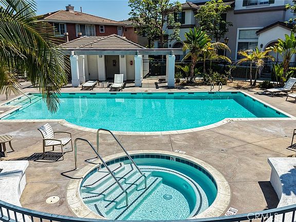 4th image of 4560 Montecito Dr