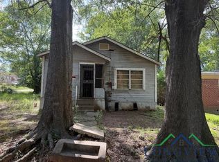 905 Elmore St, Marshall, TX 75670