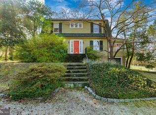 2800 Russell Rd, Alexandria, VA 22305