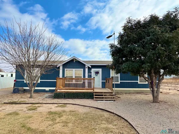 3308 Burgett St, Carlsbad, NM 88220