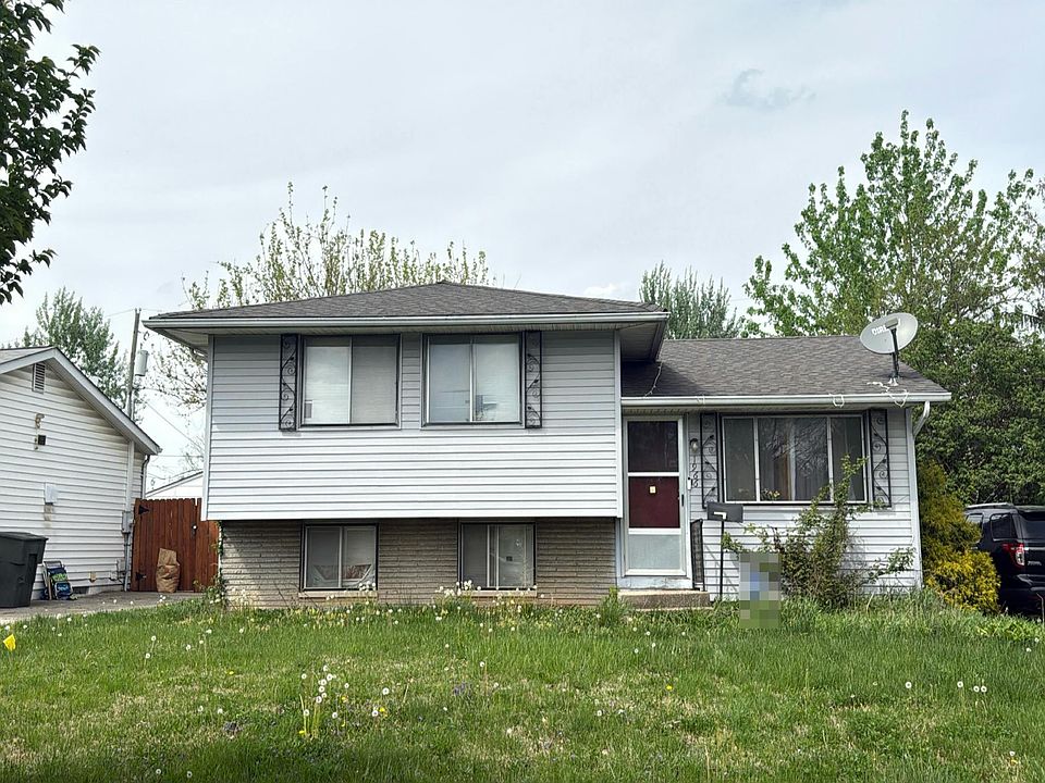 1st image of 1966 Brookfield Rd