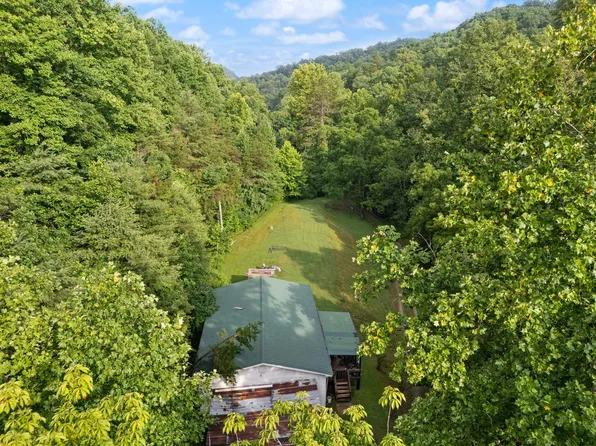 492 Sugar Camp Rd, Booneville, KY 41314