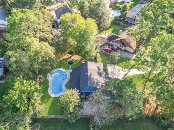 8018 Pine Cup Cir, Humble, TX 77346