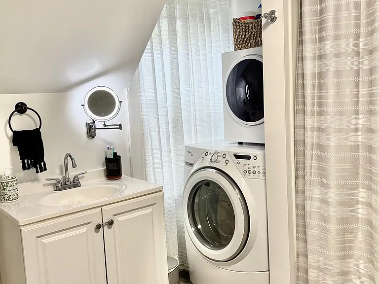 31 Nagle St #2 — Photo 9