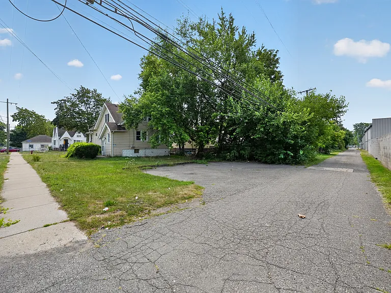 6608 Westpoint St — Photo 17
