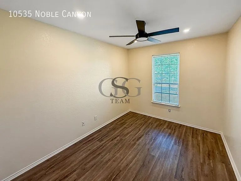 10535 Noble Cyn — Photo 30