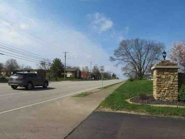 2nd image of 1310 Louisville Rd APT 75