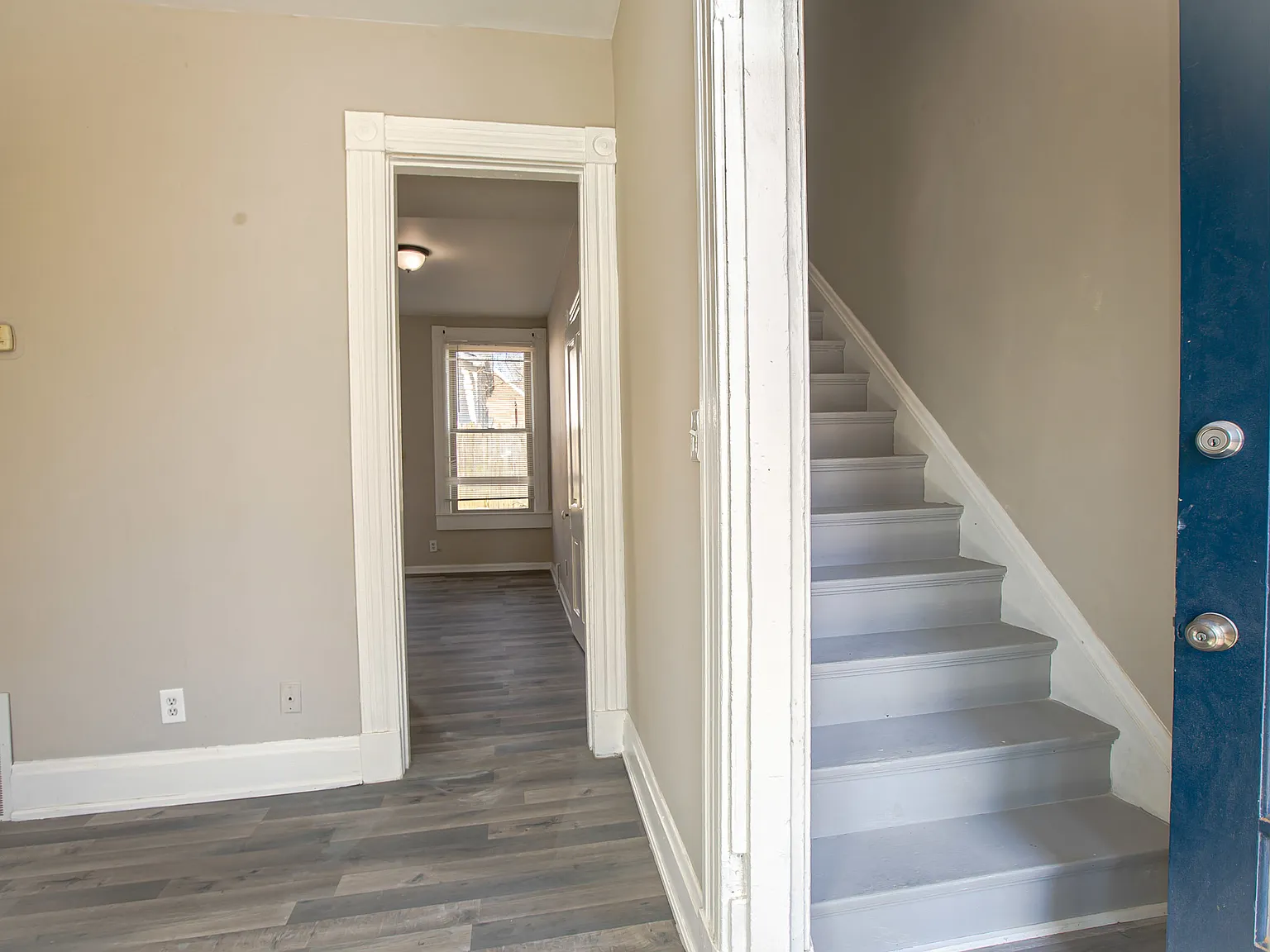2 bed, 896 sqft, $1,250 — Photo 2