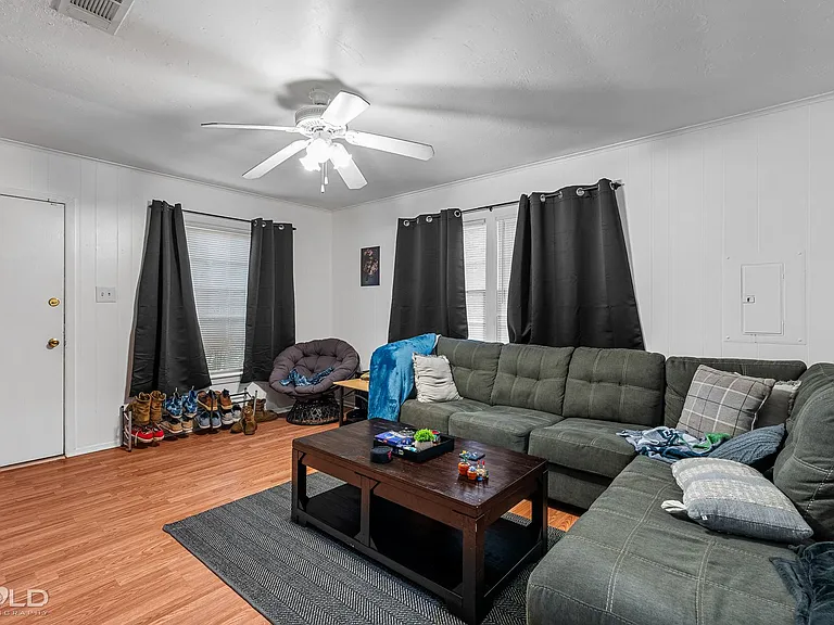 4056 Beech St — Photo 14
