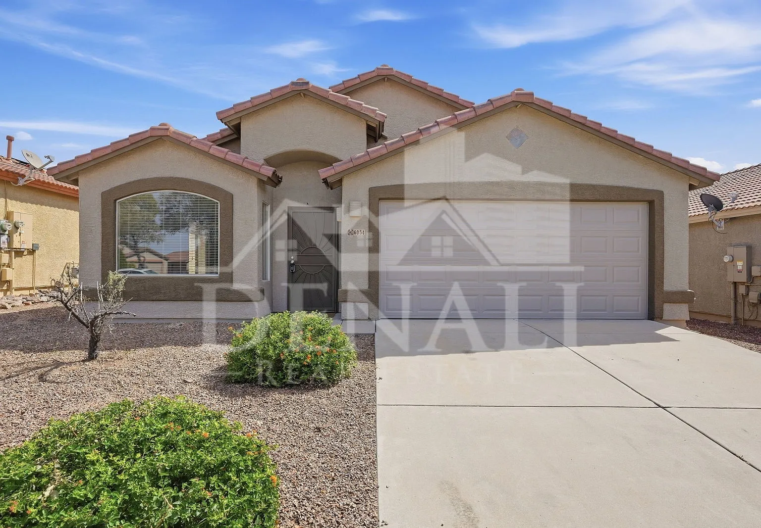 4 bed, 2.0 bath, 1873 sqft, $2,095 — Photo 1
