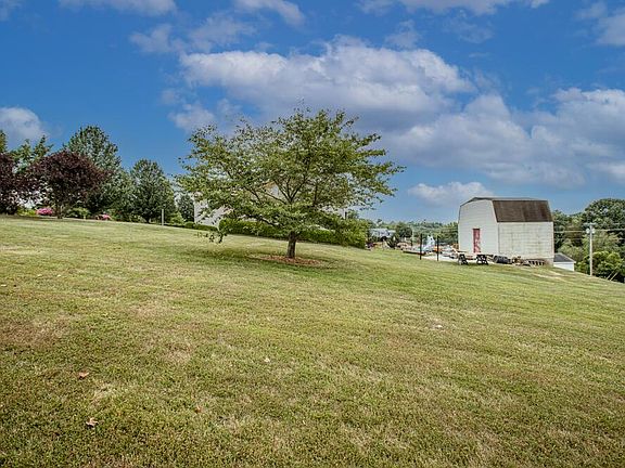 5th image of 2256 N Ky Hwy #1842