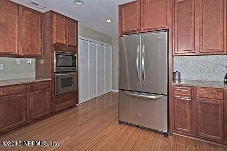housekitchen2jpg.jpg