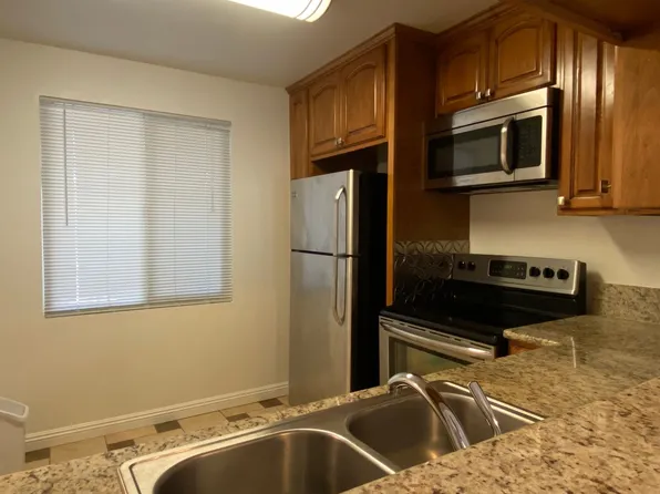130 S. Flores St., 130 S Flores St APT 102, Los Angeles, CA 90048