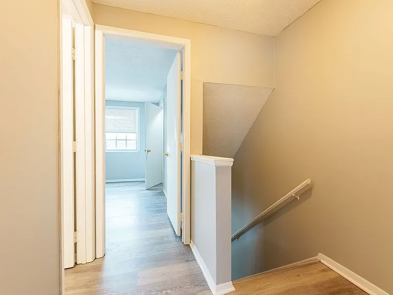 100 Heritage Cir #122 — Photo 8