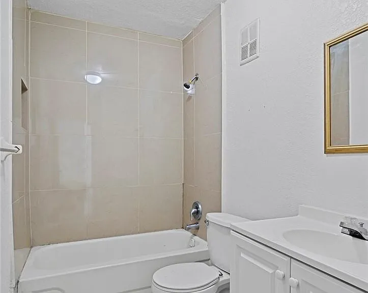 3100 Coral Springs Dr — Photo 16