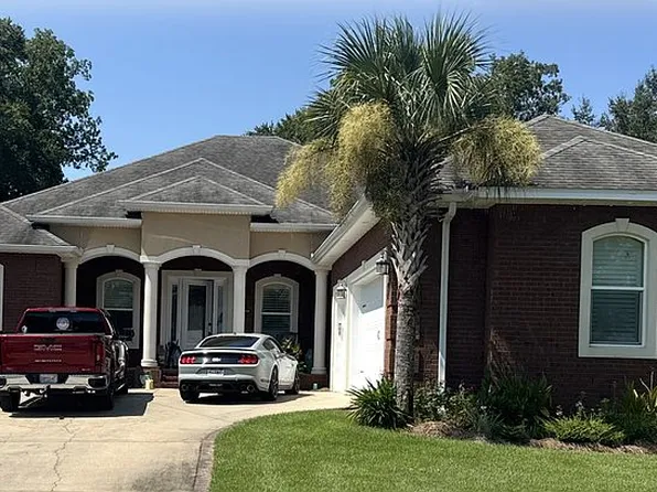 245 S Bayshore Dr, Valparaiso, FL 32580