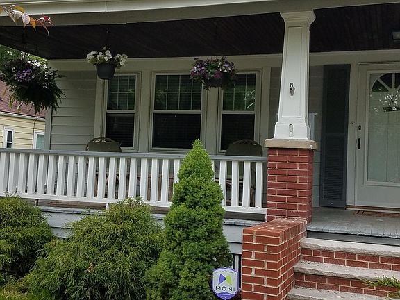 3rd image of 16304 Woodbury Ave