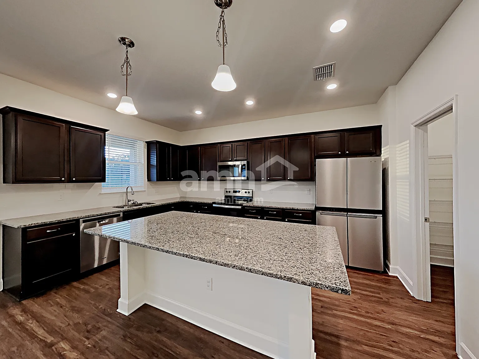 4 bed, 2.5 bath, 2449 sqft, $2,745 — Photo 4