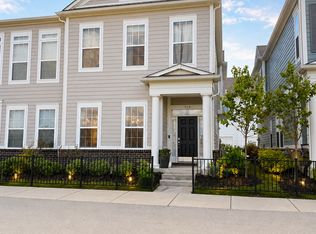 950 Kinzer Ave, Carmel, IN 46032