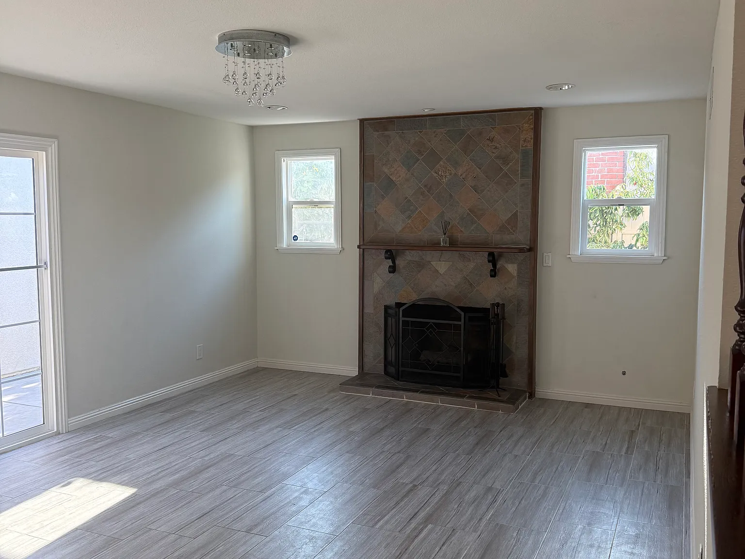 E Rancho Rd, Corona — Photo 2