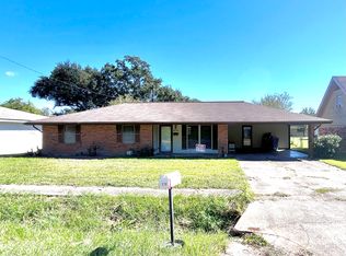 210 Summit Dr, Lafayette, LA 70507