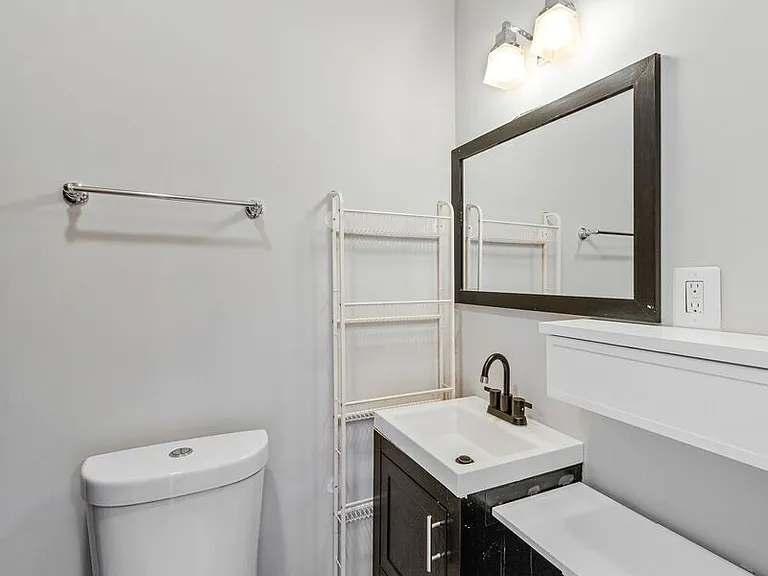 413 Buchanan St NW — Photo 31