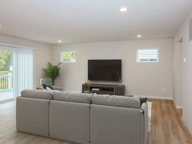 8220 Crestbrook Ct — Photo 4