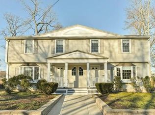 15 Elmwood Park, Newtonville, MA 02460