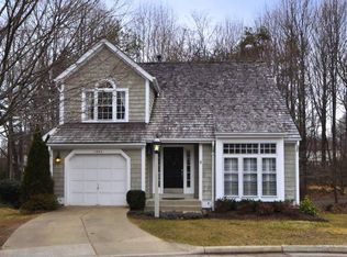 11602 Springhouse Pl, Reston, VA 20194