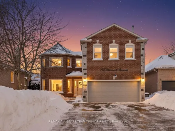 22 Chartwell Cres, Georgina, ON L4P 3N8