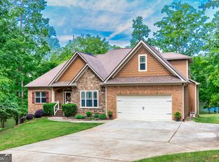 137 Martins Pond Rd, Newnan, GA 30263