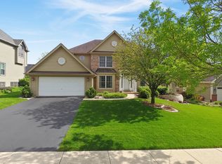 840 High Ridge Dr, West Chicago, IL 60185