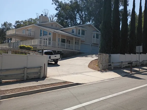 5585 Mountain View Ave, Yorba Linda, CA 92886