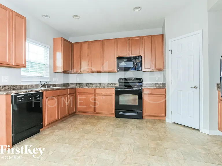 967 Shephard Woods Ct — Photo 6