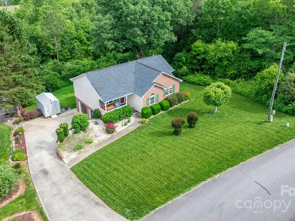 215 Taylor Cir, Granite Falls, NC 28630