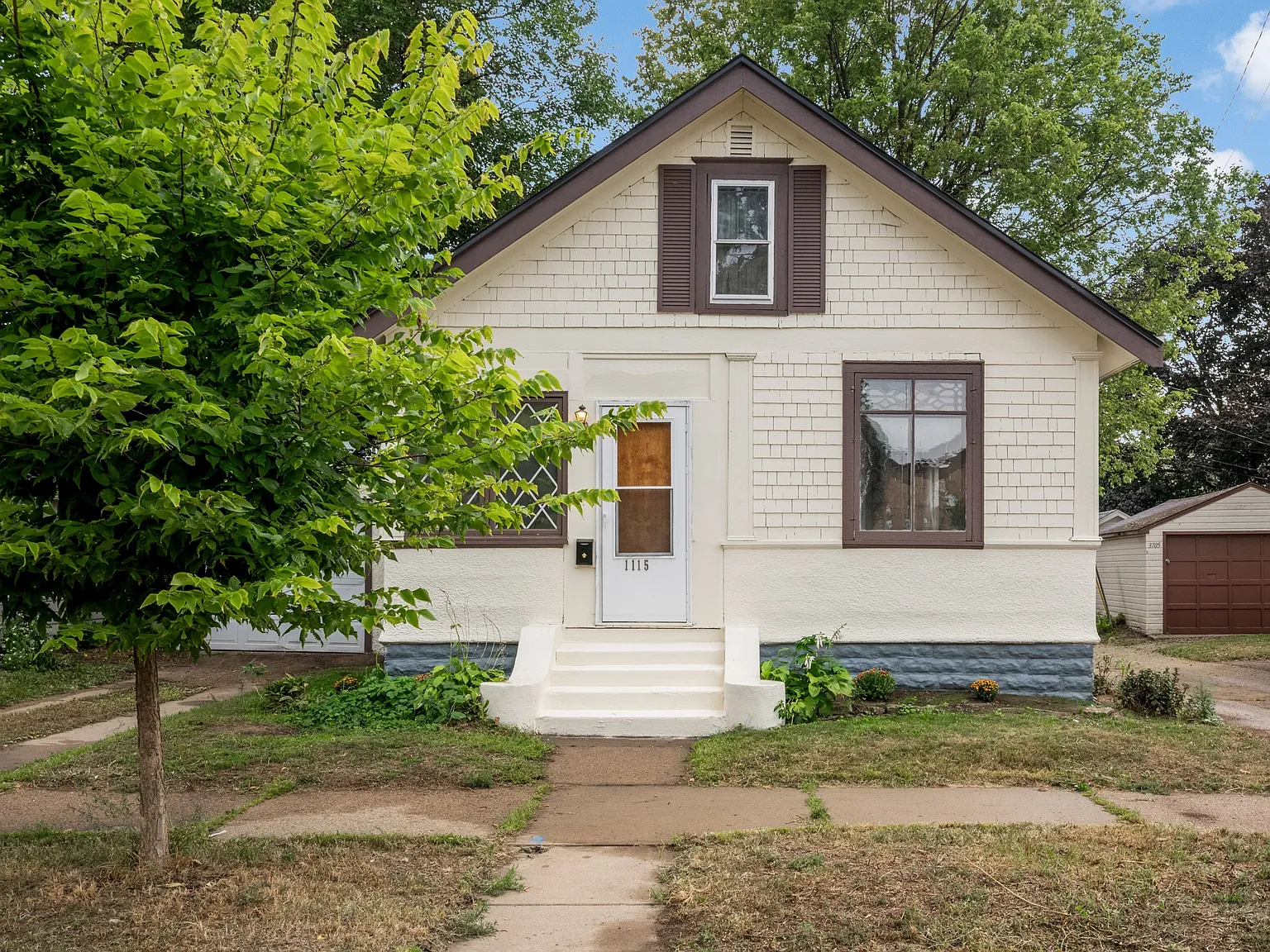 3 bed, 1170 sqft, $2,500 — Photo 2