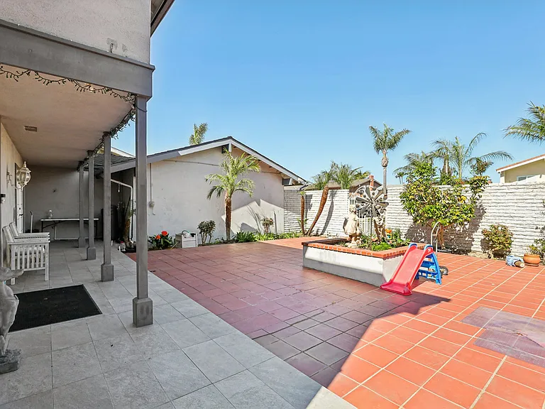 4182 Silliman Dr — Photo 33