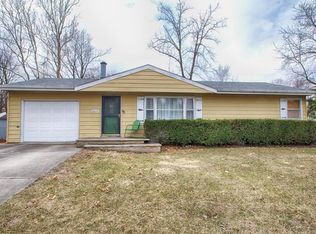 8004 Dema Dr, Des Moines, IA 50320