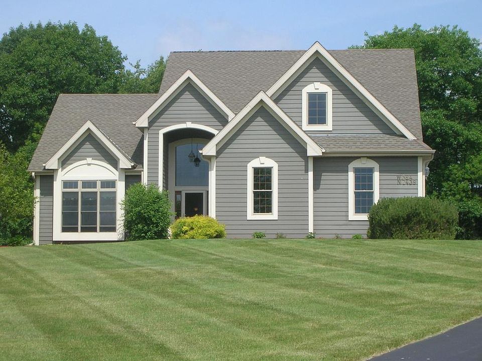 1st image of W384N7439 Cottonwood Ct